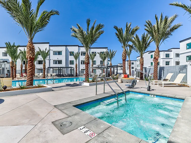 The Standard Redlands — Photo 7