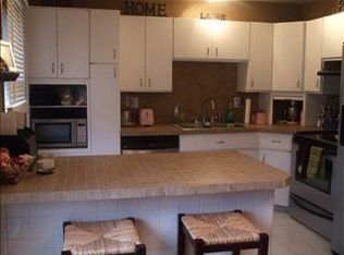 5543 SW 27th St, Topeka, KS 66614