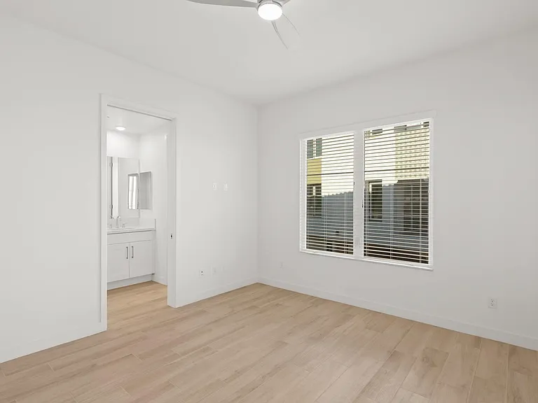3201 Doheny Way — Photo 24