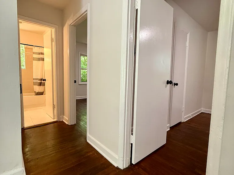 652 Miller St #2 — Photo 13