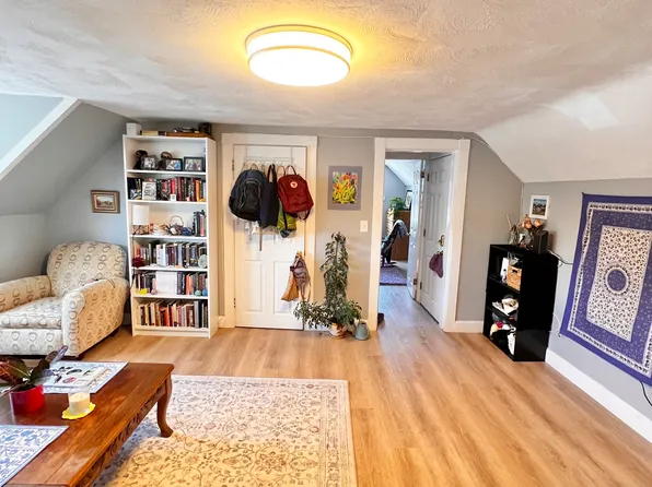 51 Beacon St #1, Somerville, MA 02143