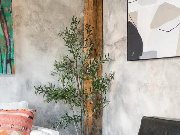 463 West 47th Street image 3 of 27