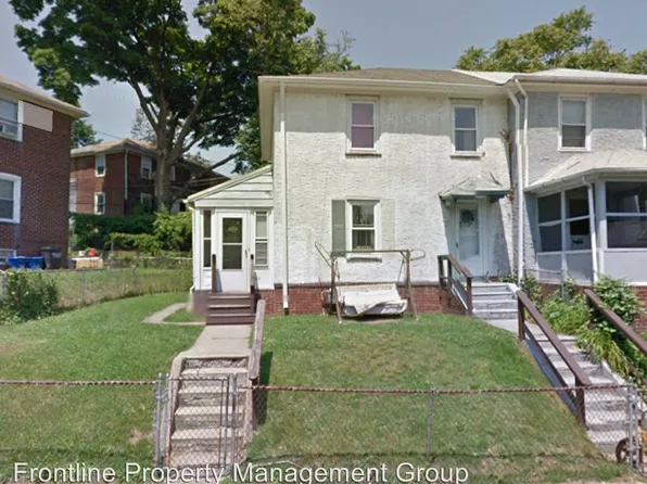 910 E 15th St, Chester, PA 19013