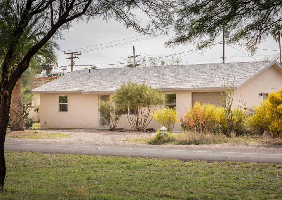1st image of 909 N Montezuma Ave