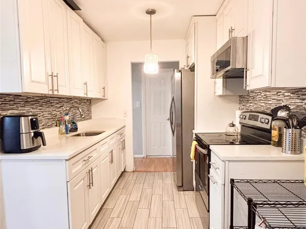 4 Rolling Way #D, Peekskill, NY 10566