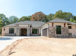 14483 Meadow Gln, Lindale, TX 75771