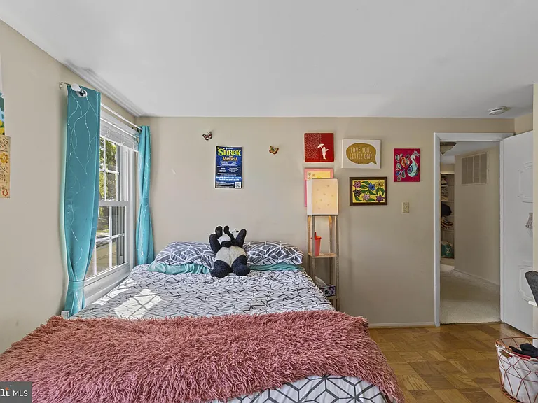 1435 Crofton Pkwy — Photo 26