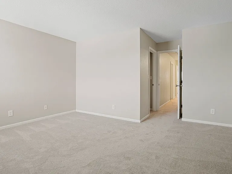 Waterford Place Townhomes — Photo 38