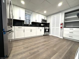 236 Kinnelon Rd, Kinnelon, NJ 07405