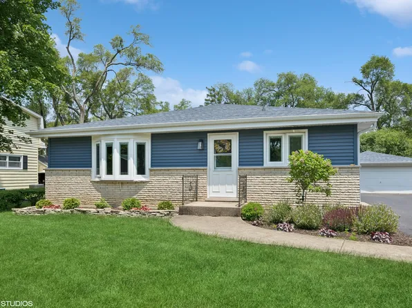 345 Catalpa Ave, Roselle, IL 60172