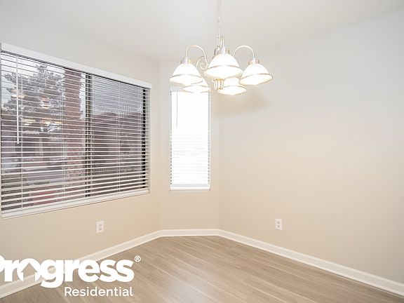 4th image of 4532 Possum Berry Ln