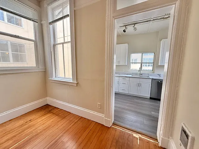 2275 Sutter St #11 — Photo 8