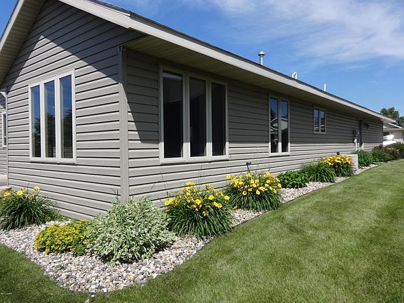 2nd image of 206 Ashley Ln