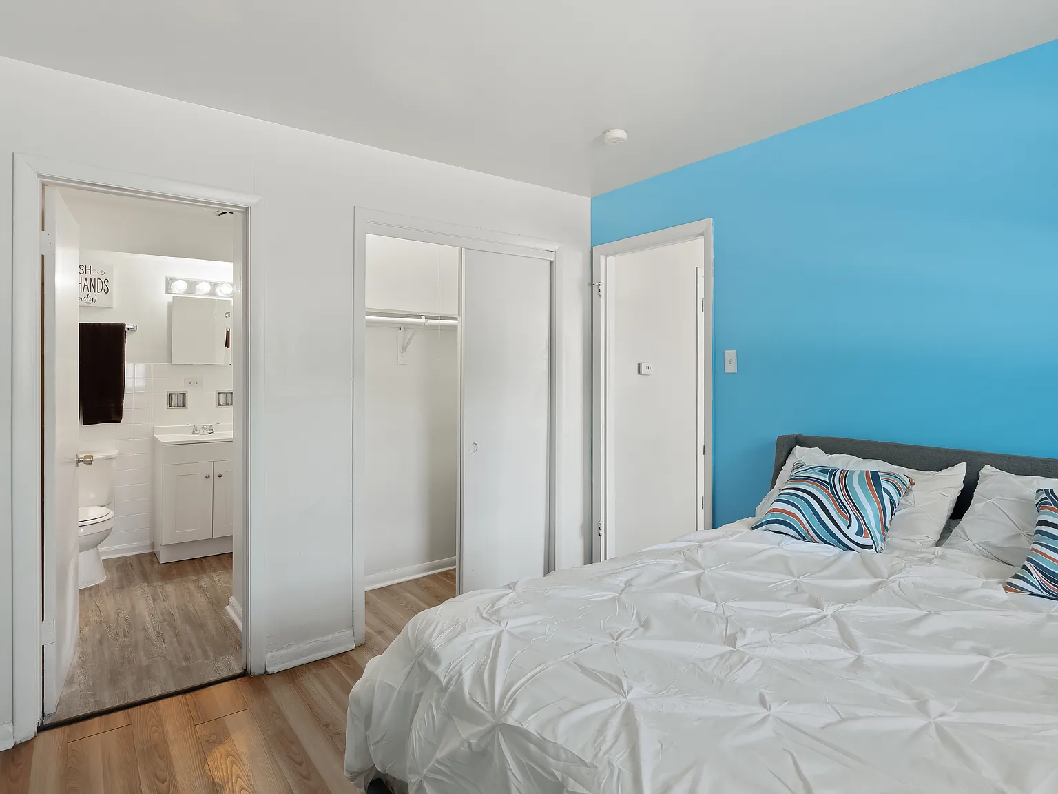 Blue Station Apartments — Photo 2