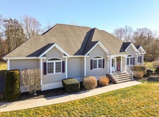 40 Sycamore Ln, Westport, MA 02790
