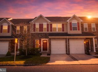 7 Franklin Cir, Somerdale, NJ 08083