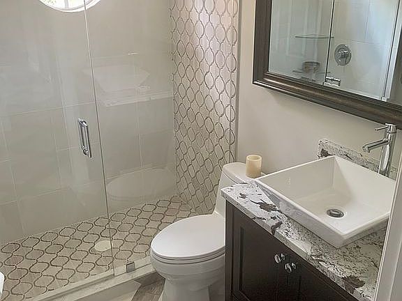 4th image of 7002 Torrey Pines Cir