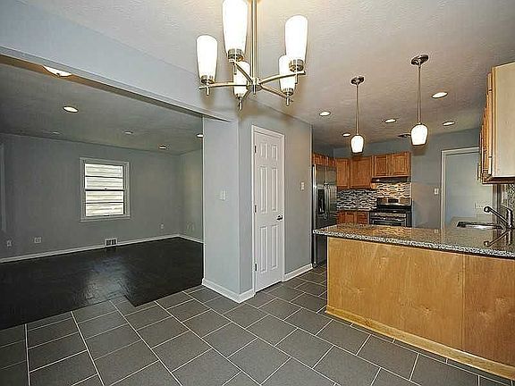 2nd image of 4849 Carvel Ave