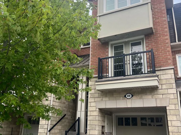 49 Ferguson St, Toronto, ON M1L 0C9