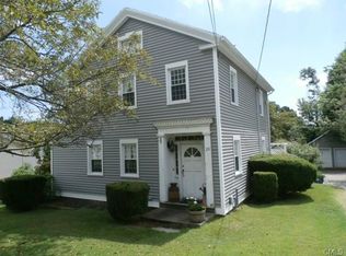 20 Moulthrop St, Ansonia, CT 06401