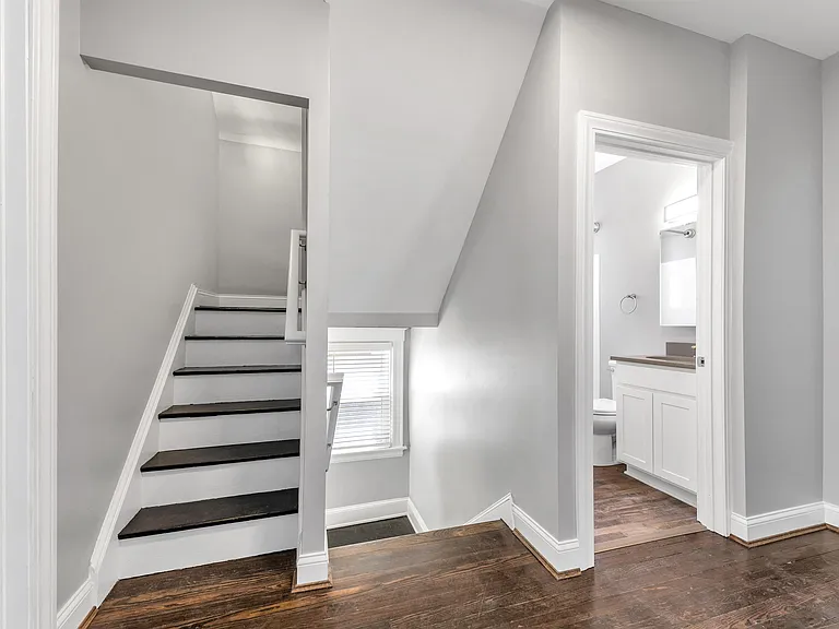 1917 Crane Ave #2 — Photo 9