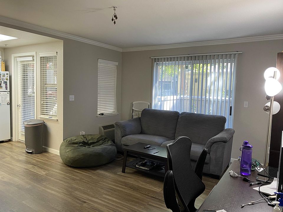 1st image of 1540 Vista Club Cir