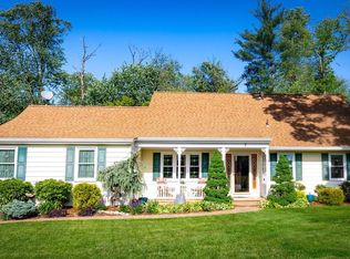 7 Carriage Way, Cinnaminson, NJ 08077