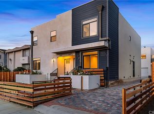 1660 1/2 Arlington Ave, Los Angeles, CA 90019