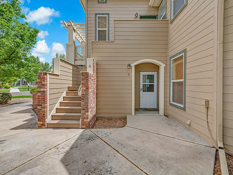 2485 Fountainhead Blvd #F-11 — Photo 2
