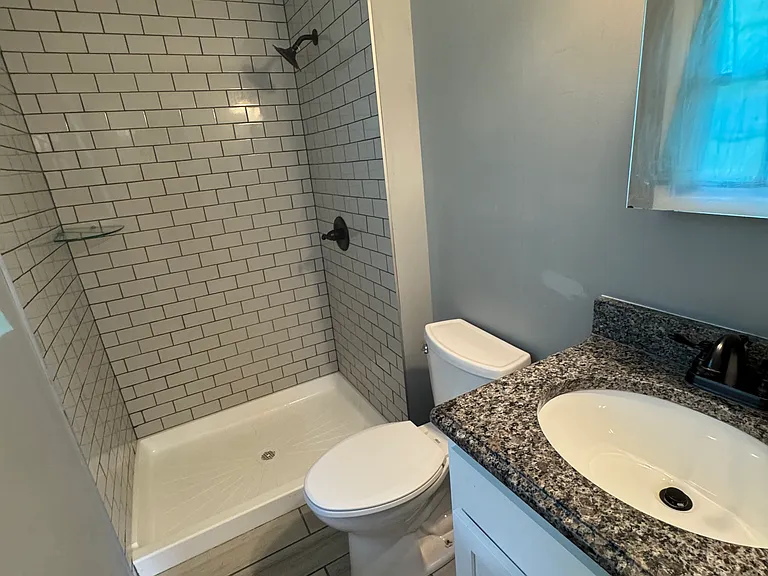 503 Center Dr — Photo 6