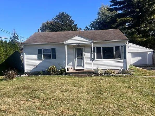 2107 Drouillard Rd, Northwood, OH 43619