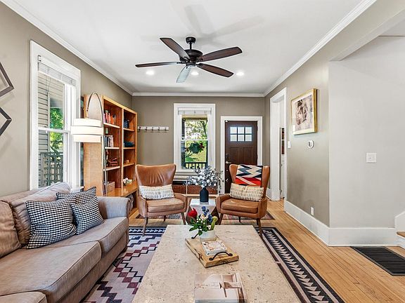 5th image of 2726 N Bartlett AVENUE