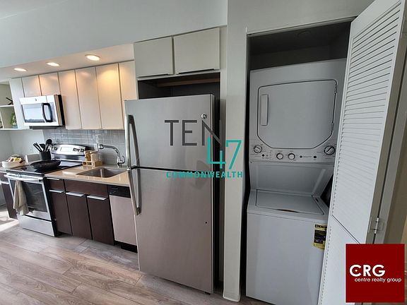 3rd image of 1045 Commonwealth Ave #8A