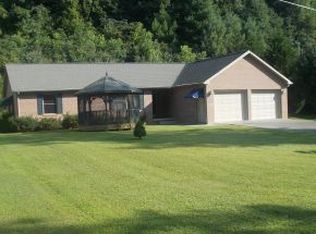 1615 Valley View Dr, Big Stone Gap, VA 24219