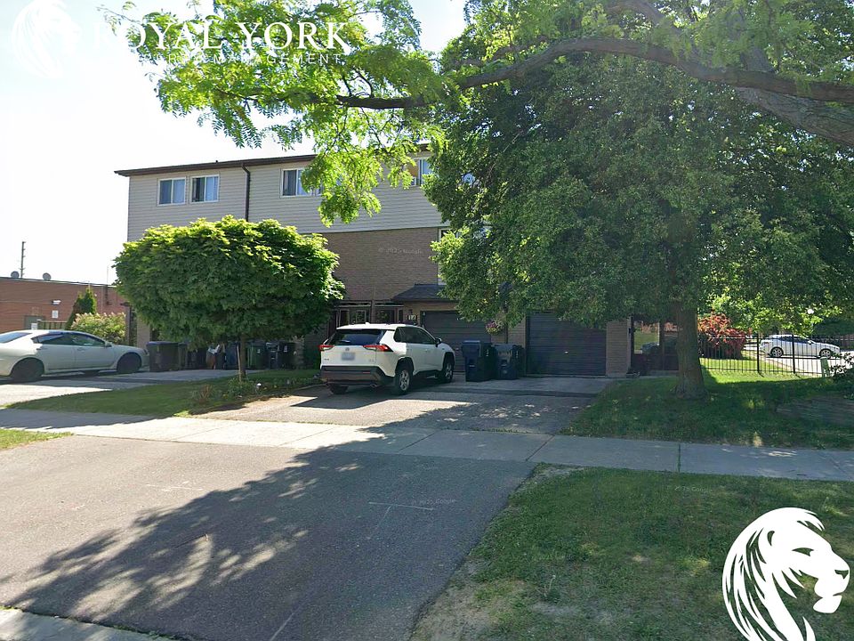2nd image of 15 Torrance Rd #611