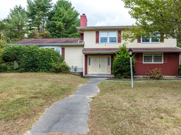 53 Tucker Ln, Dartmouth, MA 02747