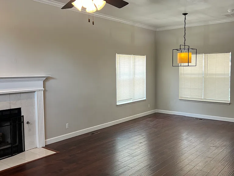 1420 NW 183rd Ter — Photo 5