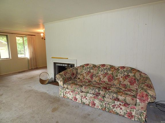 3rd image of 2819 Southridge Dr