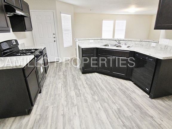 3rd image of 5319 Long Arbor Ln