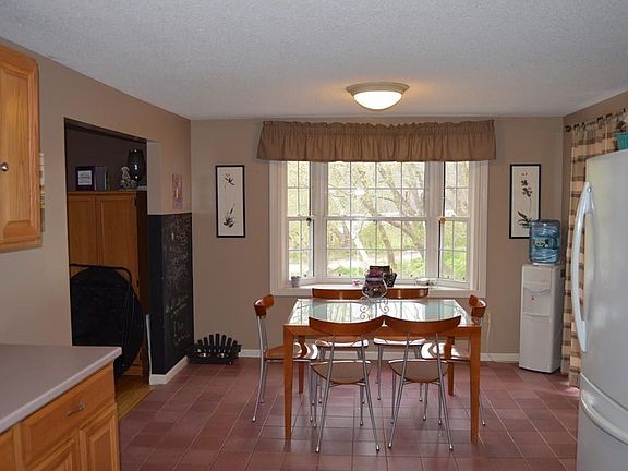 4th image of 1115 Western Ave #1