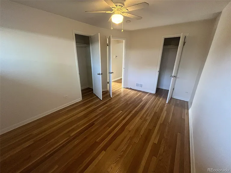 860 Dahlia St — Photo 11