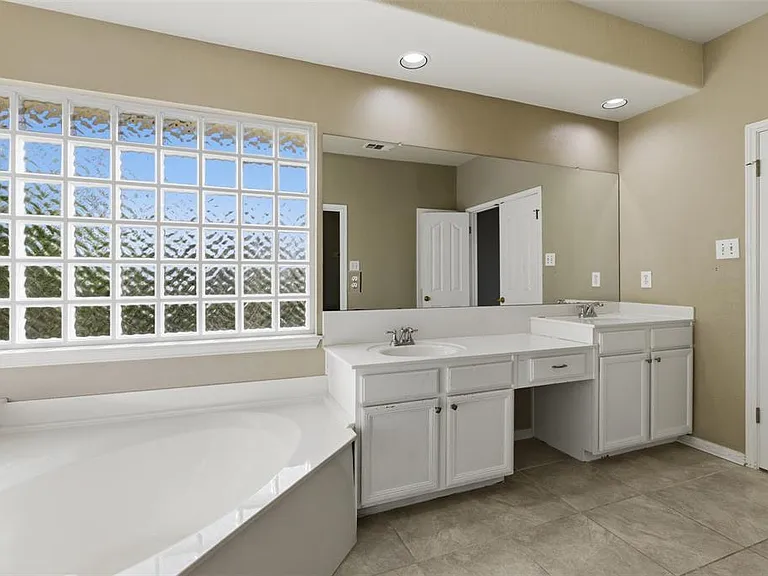 5813 Miramonte Dr — Photo 30