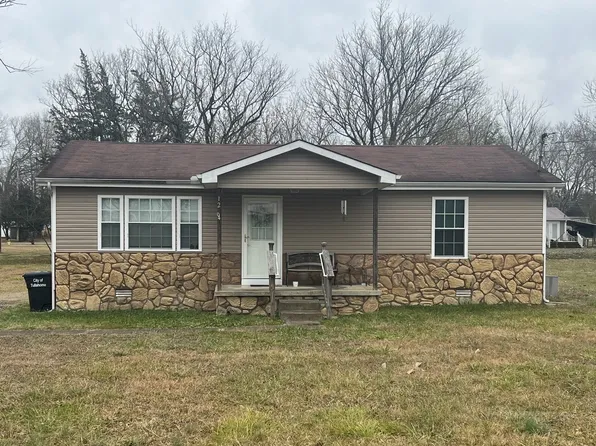 1204 E Grundy St, Tullahoma, TN 37388