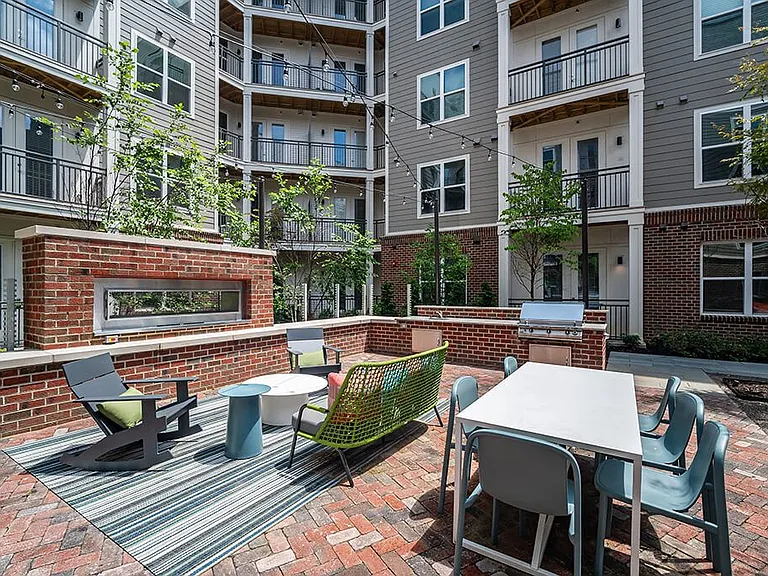 The Belhaven Apartments — Photo 40