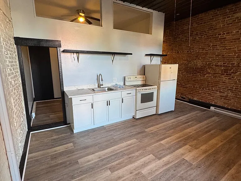 219 S Union St #1 — Photo 3