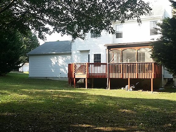 3rd image of 5412 Hazel Ct