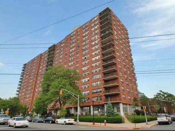 500 Central Avenue image 1 of 12