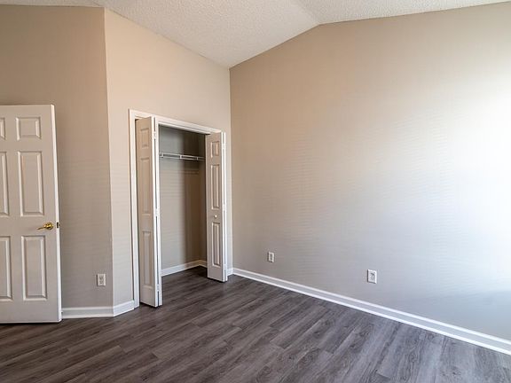 4th image of 10386 Centerwood Ct