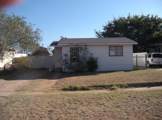 513 SW 3rd St, Andrews, TX 79714