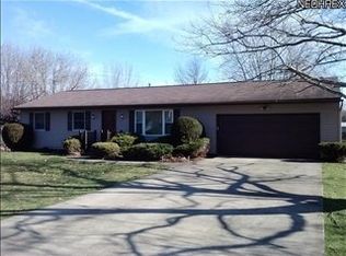 11068 Jan Cir NW, Uniontown, OH 44685